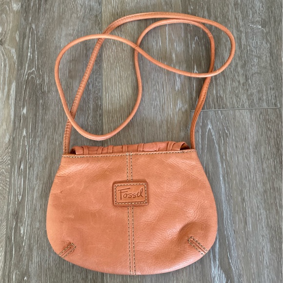 Fossil Leather Purse - Picture 2 of 4